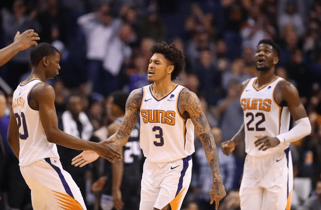 包含清晨突围战来临，菲尼克斯太阳围绕欧篮联更衣室发声，话题不断，赛季目标并未改变的词条