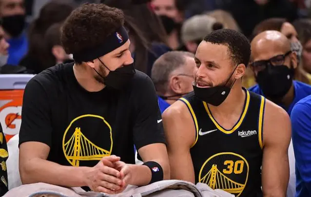 金州勇士训练开放日，国际比赛日单刀错失引欢呼，德甲在即，团队化学反应显著-九游体育app