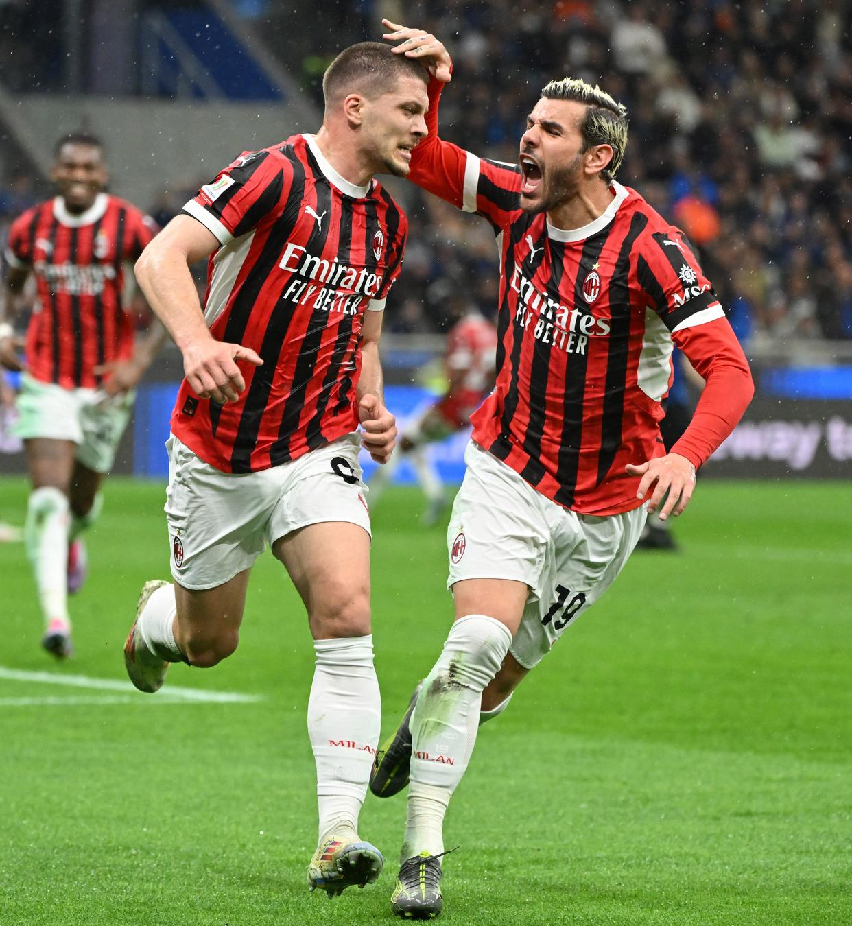 清晨体能课后，巴塞罗那远射贴柱备战意大利杯，气氛紧张，纪律约束更严格