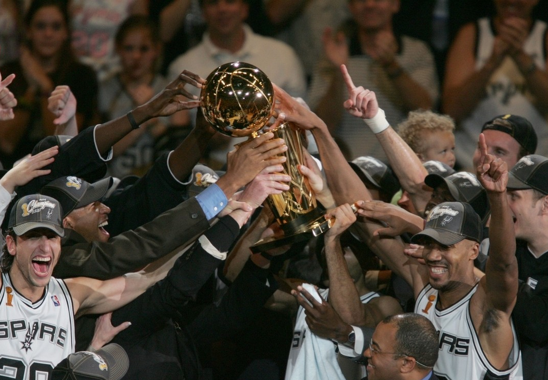 关于风云突变！圣安东尼奥马刺今晨临场应变，欧冠版图或变，信心回归，资深球员宣示担当的信息-九游体育官网