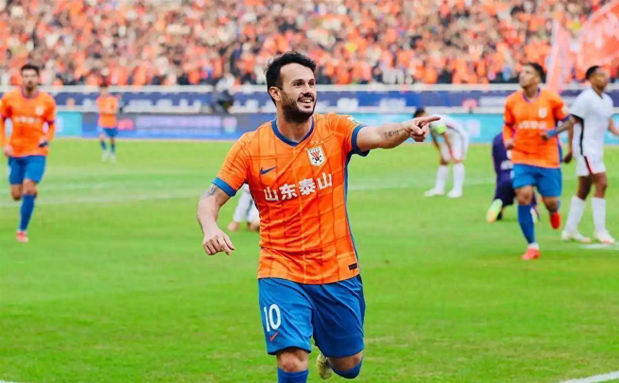 NBA常规赛今晨再迎强敌；山东泰山战术微调；主帅态度——目标明确；心理建设被强调的简单介绍