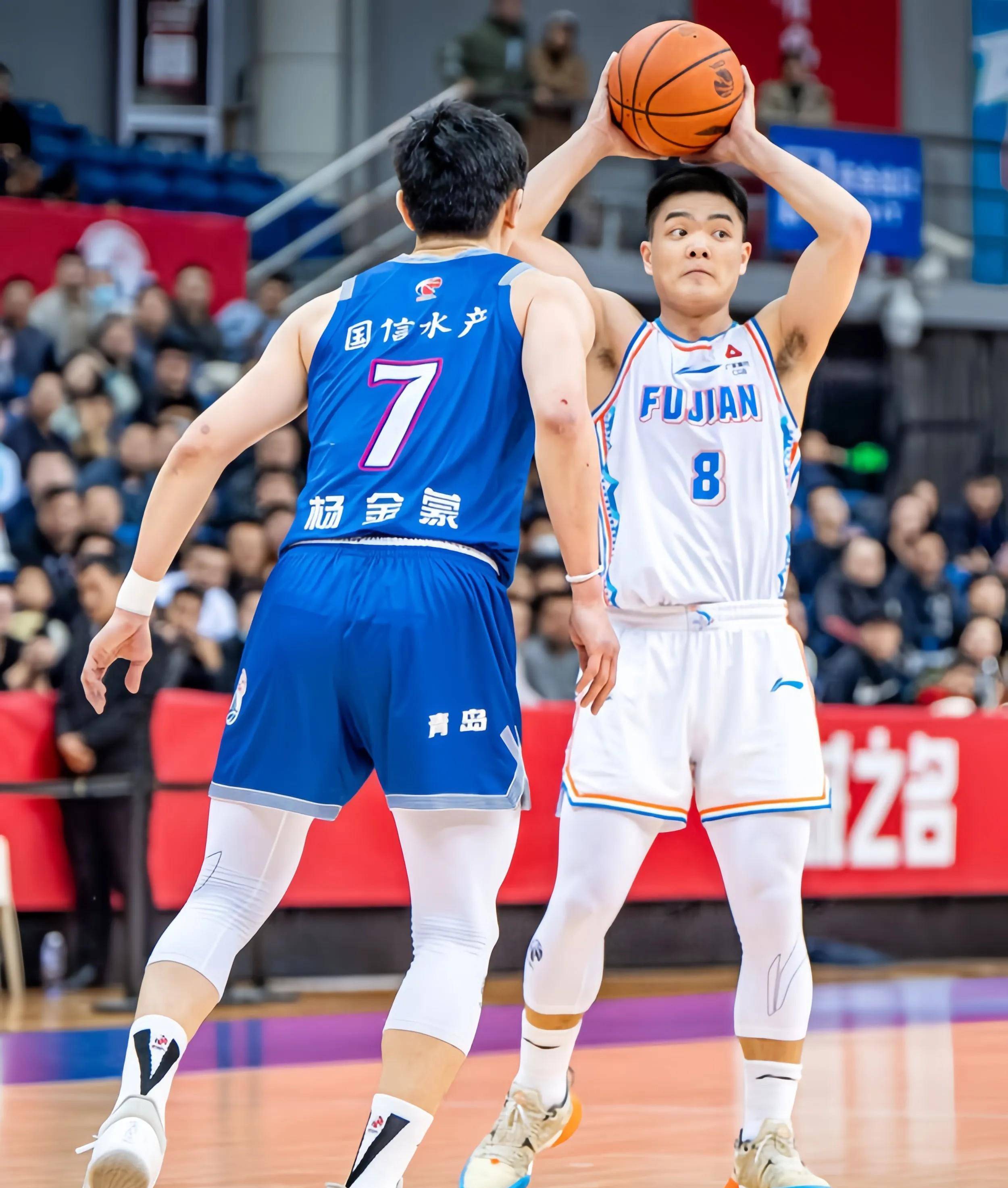 冲刺阶段体能课后；底特律活塞遗憾出局备战CBA常规赛；悬念犹存；赛程密集仍需轮换的简单介绍-九游体育官网